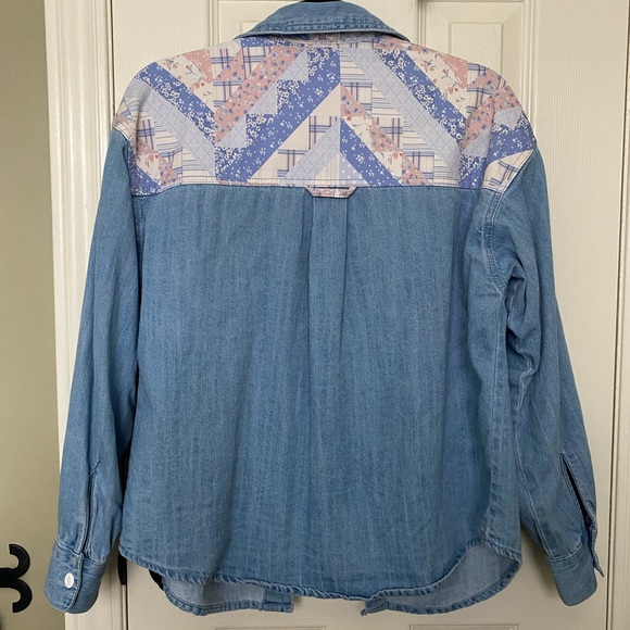 Denim shirt with floral inserts - Picture 2 of 5